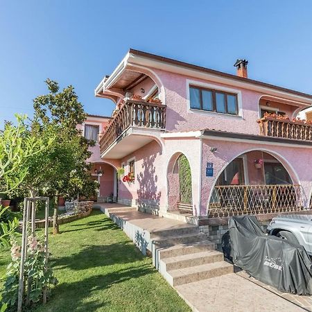 Apartments Darinka Porec Bagian luar foto