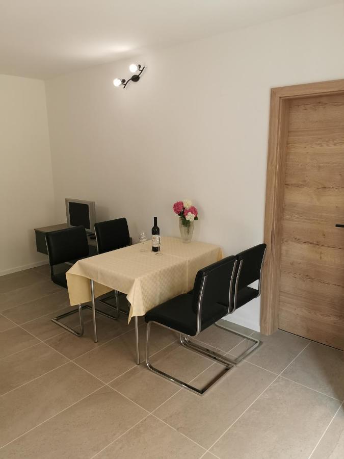 Apartments Darinka Porec Bagian luar foto