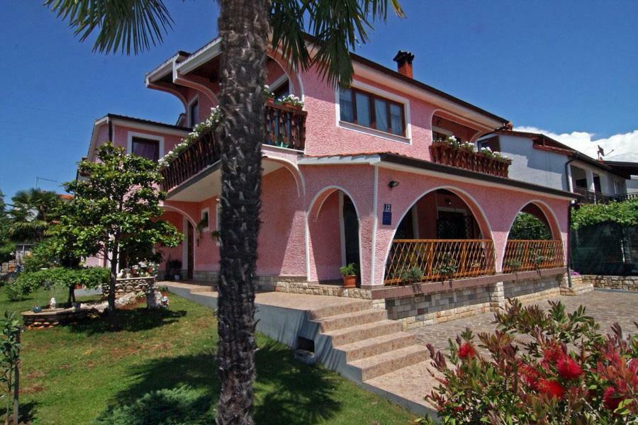 Apartments Darinka Porec Bagian luar foto