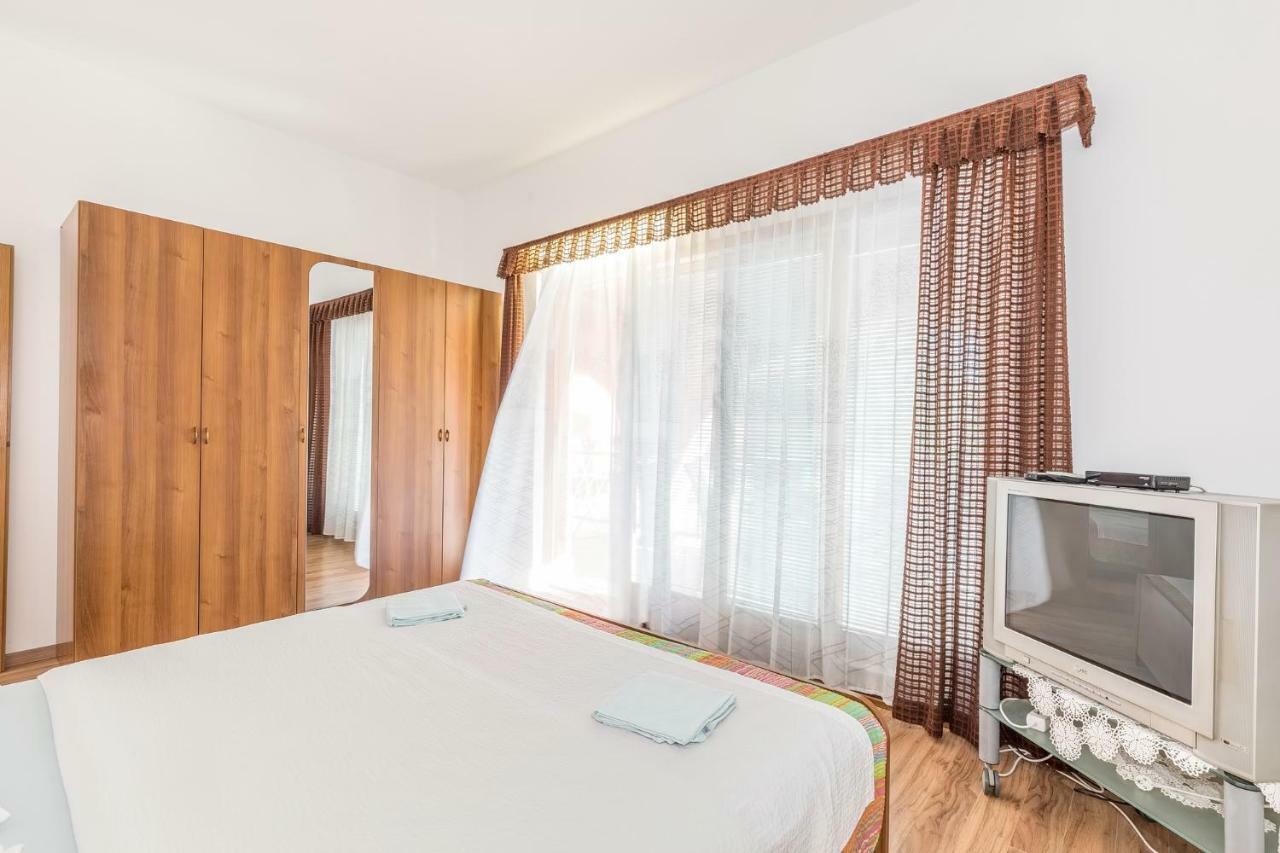 Apartments Darinka Porec Bagian luar foto
