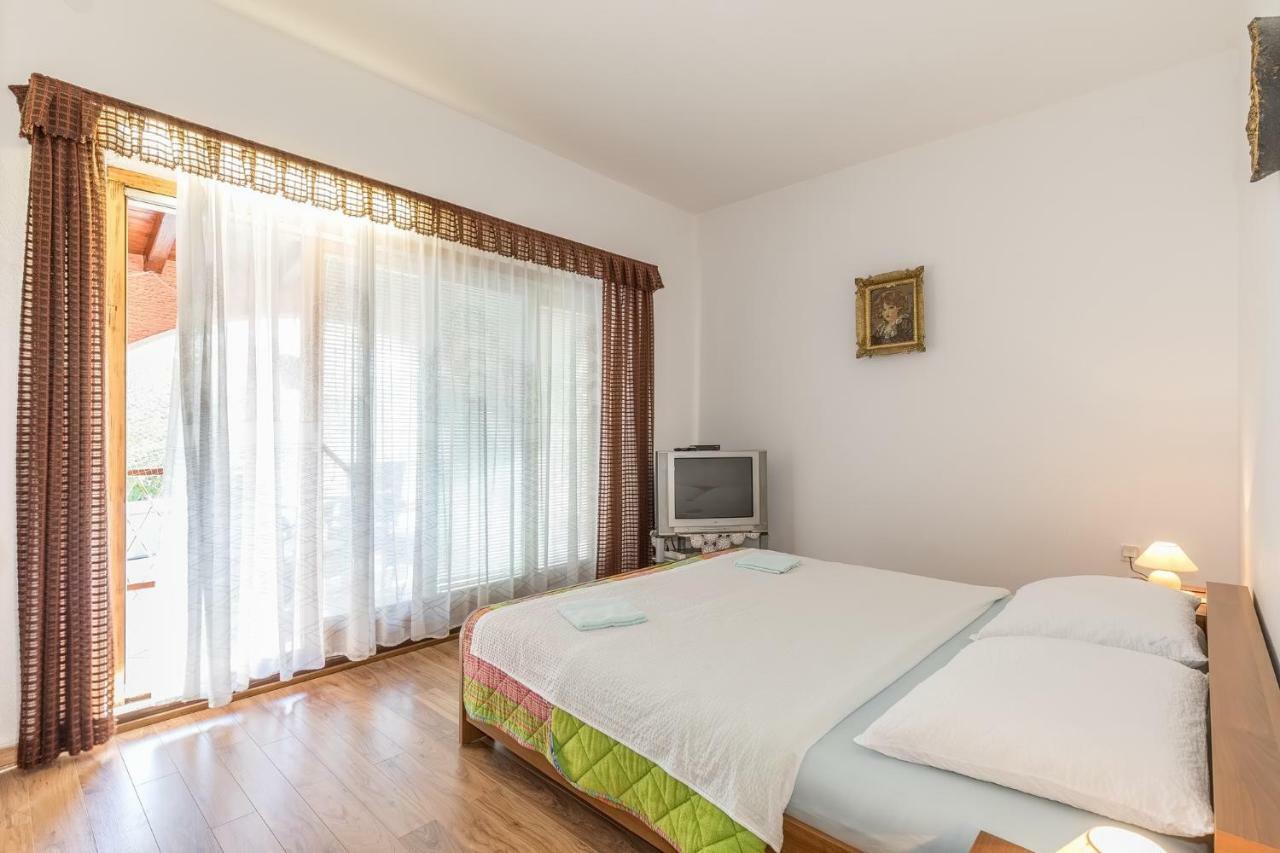 Apartments Darinka Porec Bagian luar foto